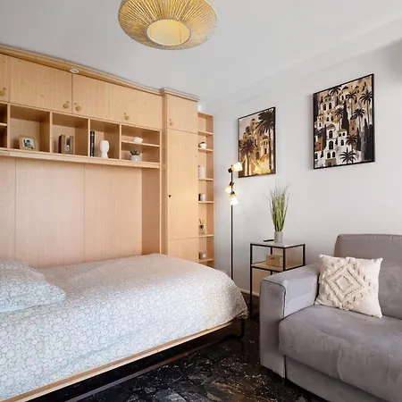 Appartement Bord De *