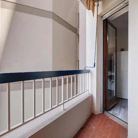 Bord De Appartement